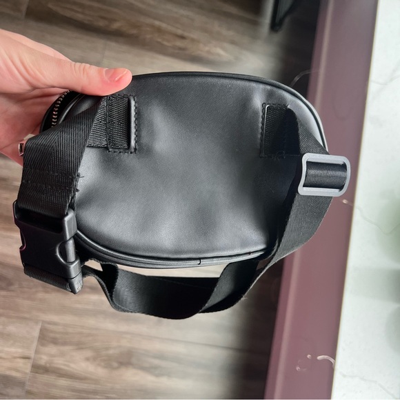 Crossbody black bag H&M - Picture 3 of 4